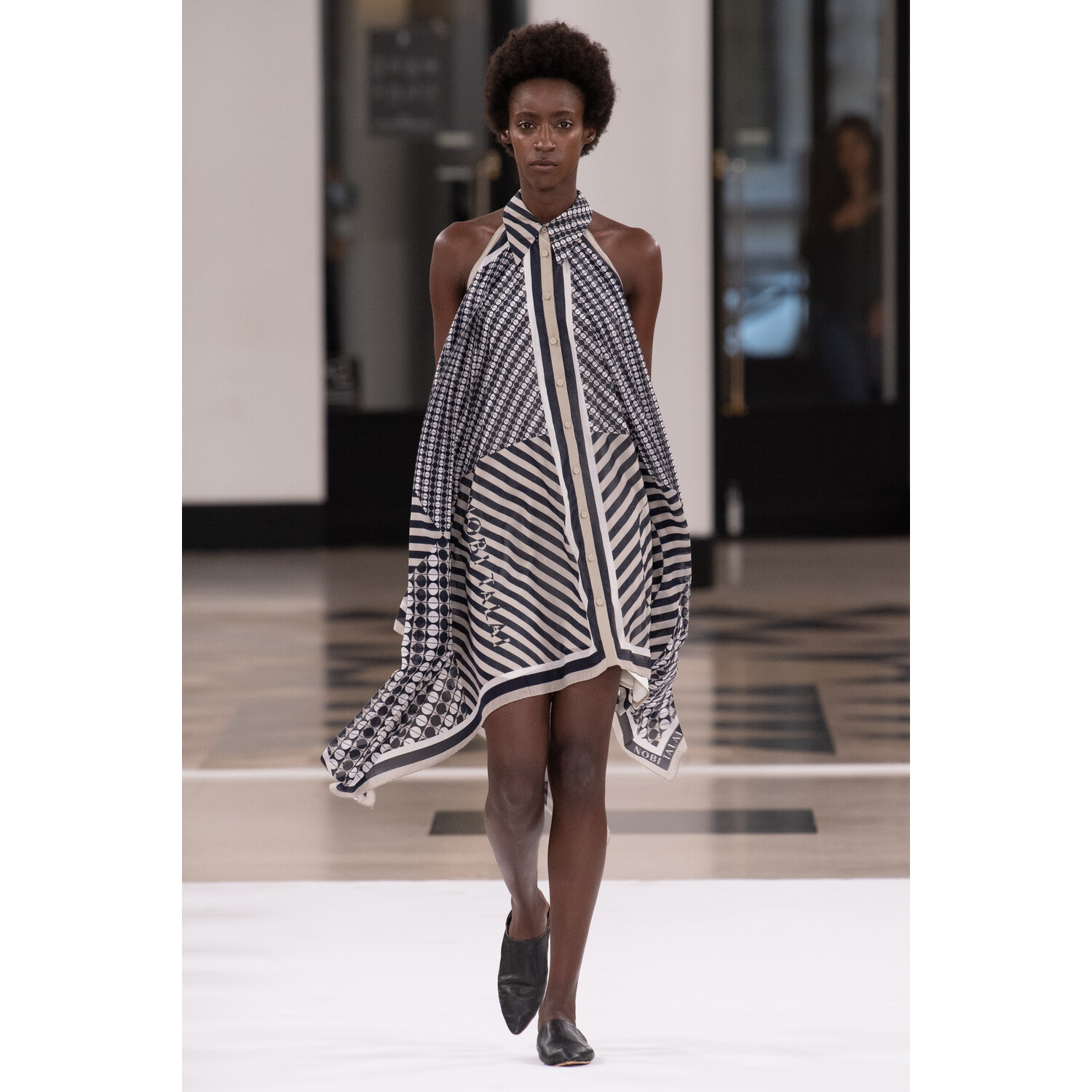 Фото Nobi Talai Spring 2019 PFW / Nobi Talai весна-лето 2019 Неделя моды в Париже